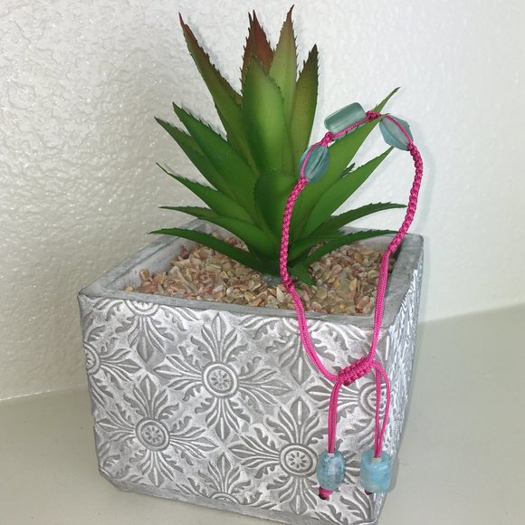 Handmade Chinese Knotting Bracelet W/ Glass Beads - Picture 5 of 8